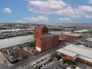 Photo 6- click for photo gallery